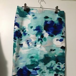 White House Black Market Pencil Skirt Size 0